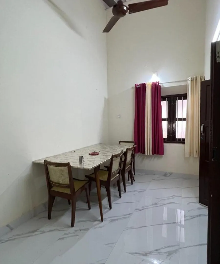 טריואנדרום Gayatri Grihas 130 Year Old Heritage Homestay 0*,  הודו